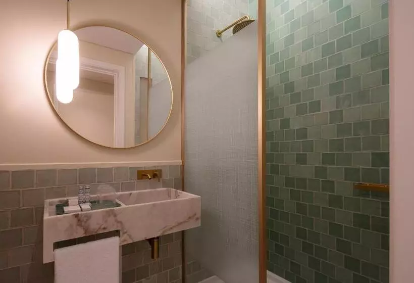 هتل Nine Dots Azorean Art Boutique