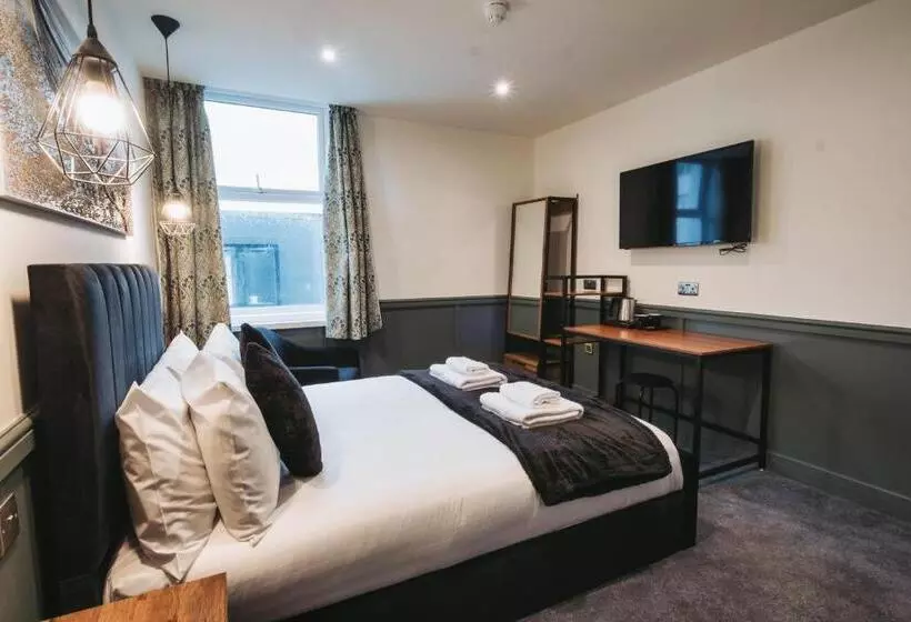 هتل The Royal Bar & Shaker