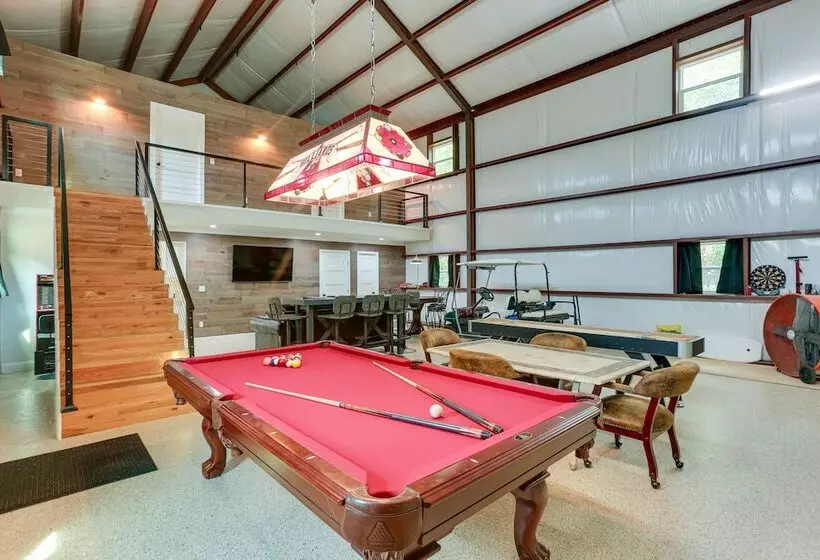 Lake Texoma Vacation Rental: 1 Mi To Boat Ramp!