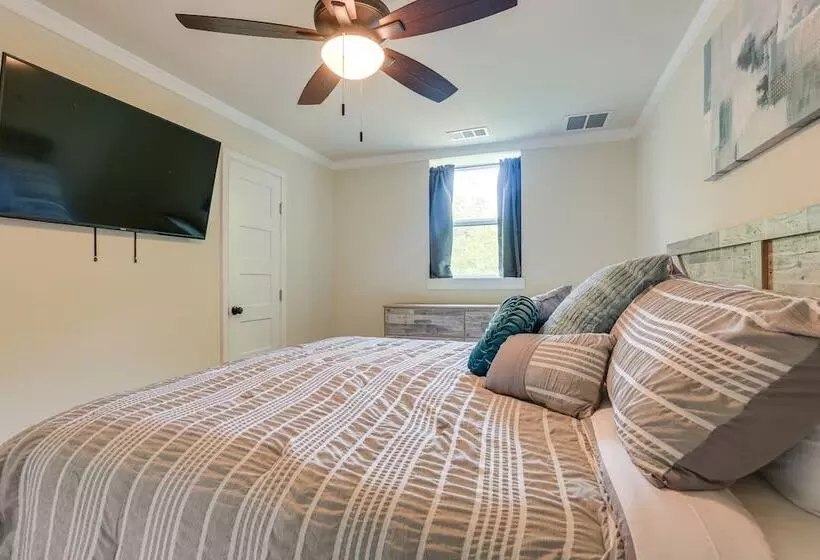 Lake Texoma Vacation Rental: 1 Mi To Boat Ramp!