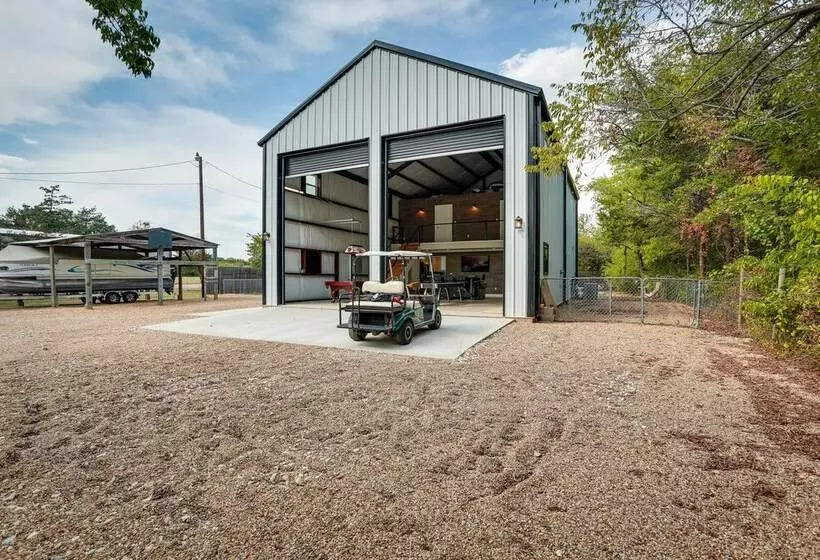 Lake Texoma Vacation Rental: 1 Mi To Boat Ramp!