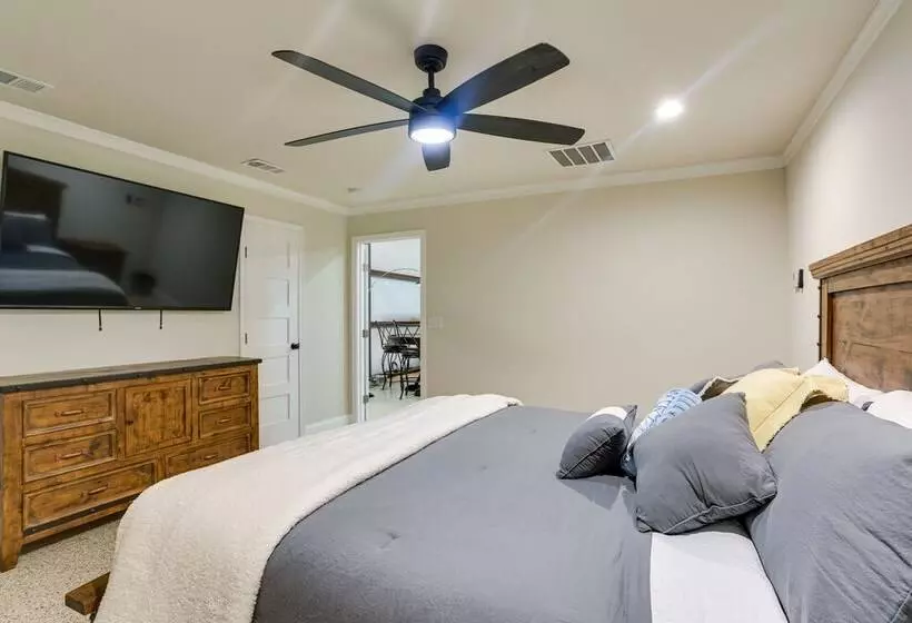 Lake Texoma Vacation Rental: 1 Mi To Boat Ramp!