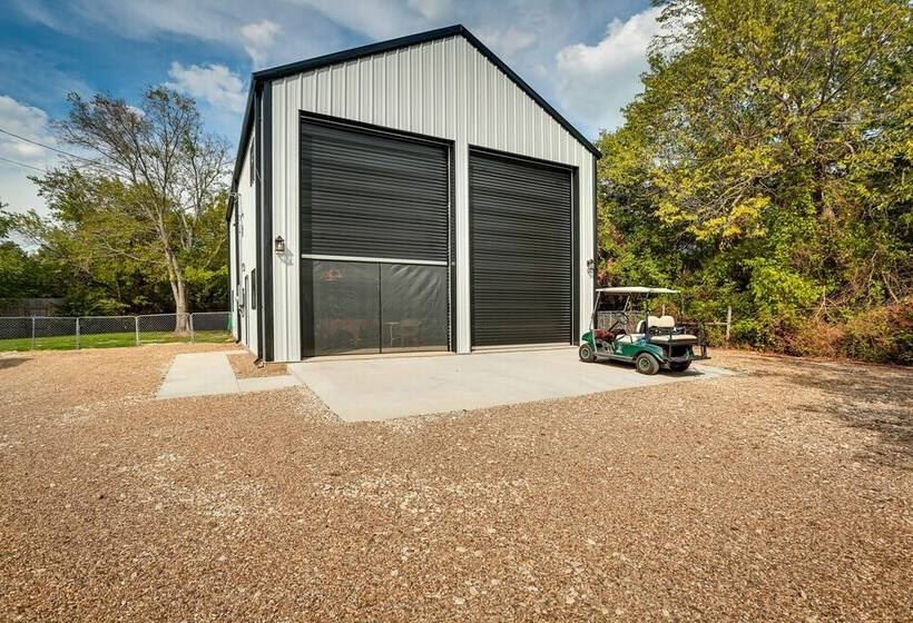 Lake Texoma Vacation Rental: 1 Mi To Boat Ramp!