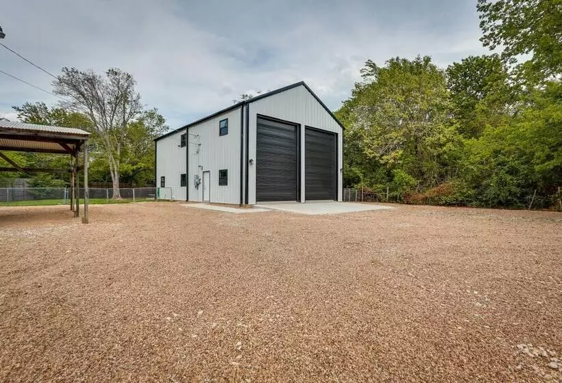 Lake Texoma Vacation Rental: 1 Mi To Boat Ramp!