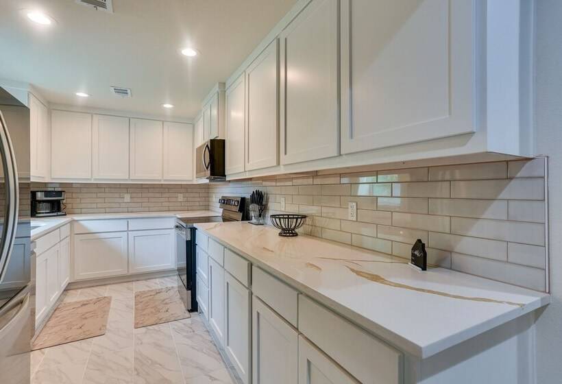 Lake Texoma Vacation Rental: 1 Mi To Boat Ramp!