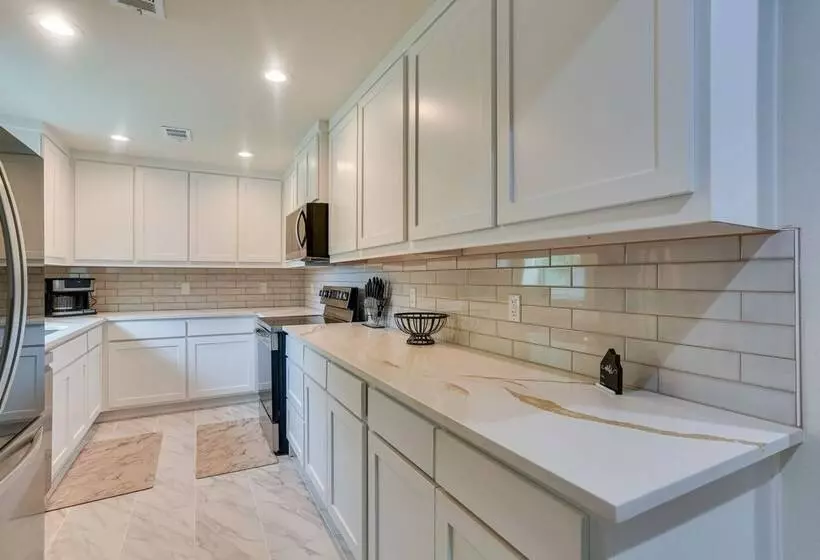 Lake Texoma Vacation Rental: 1 Mi To Boat Ramp!