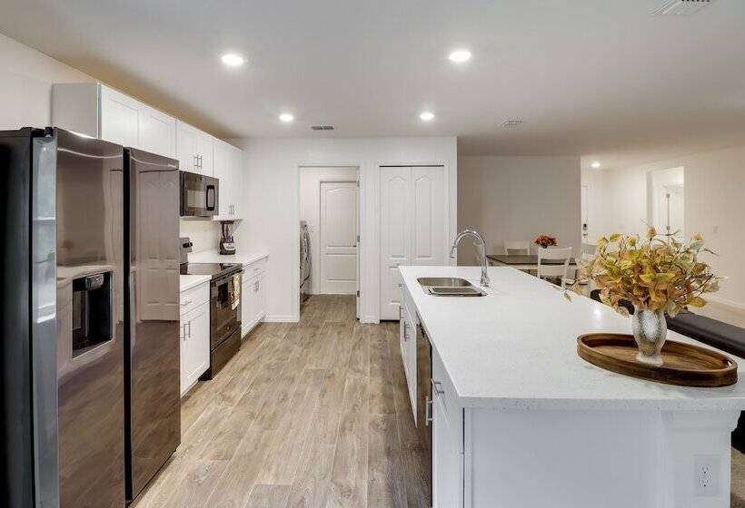 Laptop Friendly Citrus Springs Home Near Golfing!