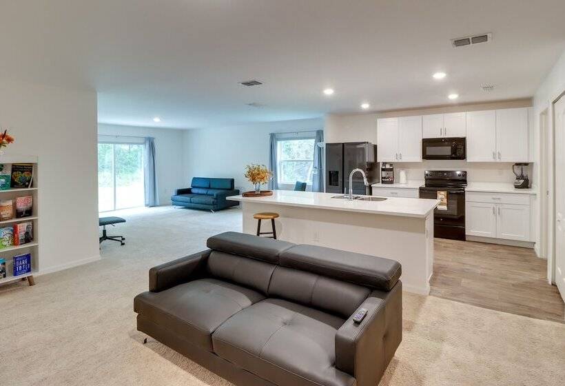 Laptop Friendly Citrus Springs Home Near Golfing!