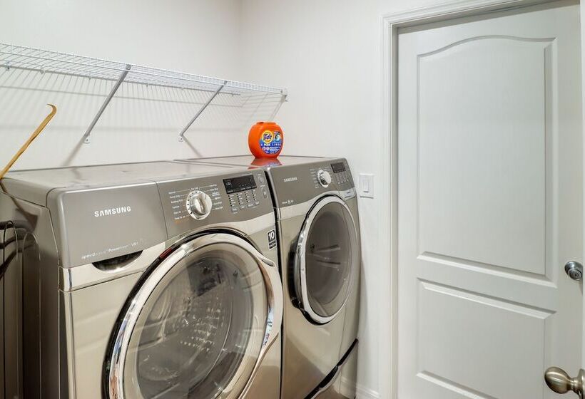 Laptop Friendly Citrus Springs Home Near Golfing!