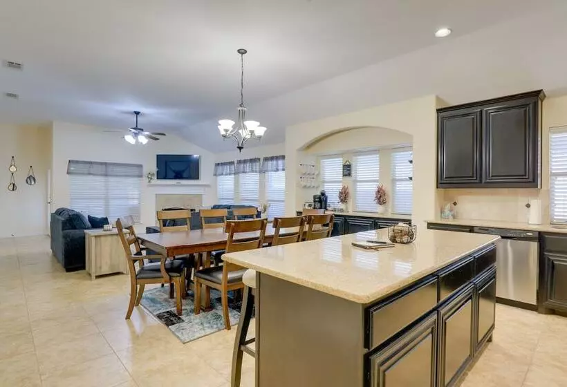 Covered Patio & Large Yard: Mansfield Home