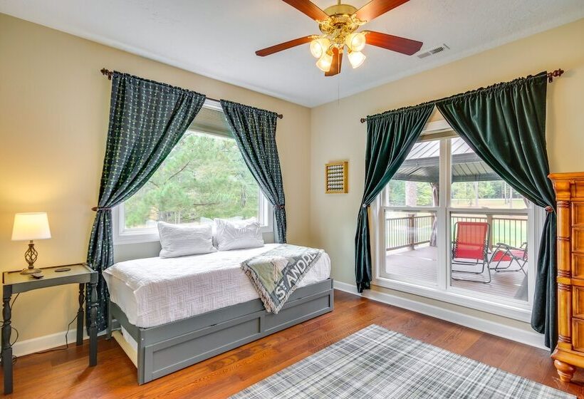 Mccormick Home: Monticello Golf Club Getaway!