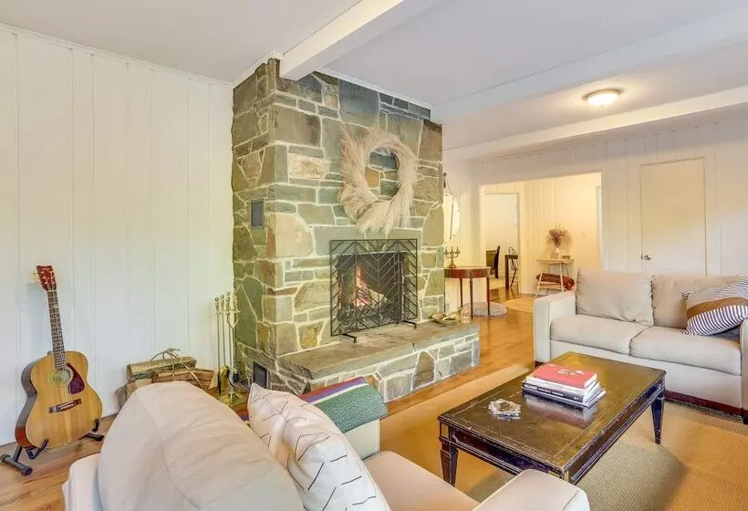 Narrowsburg Home W/ Backyard Near Delaware River!