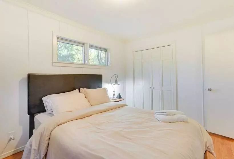 Narrowsburg Home W/ Backyard Near Delaware River!
