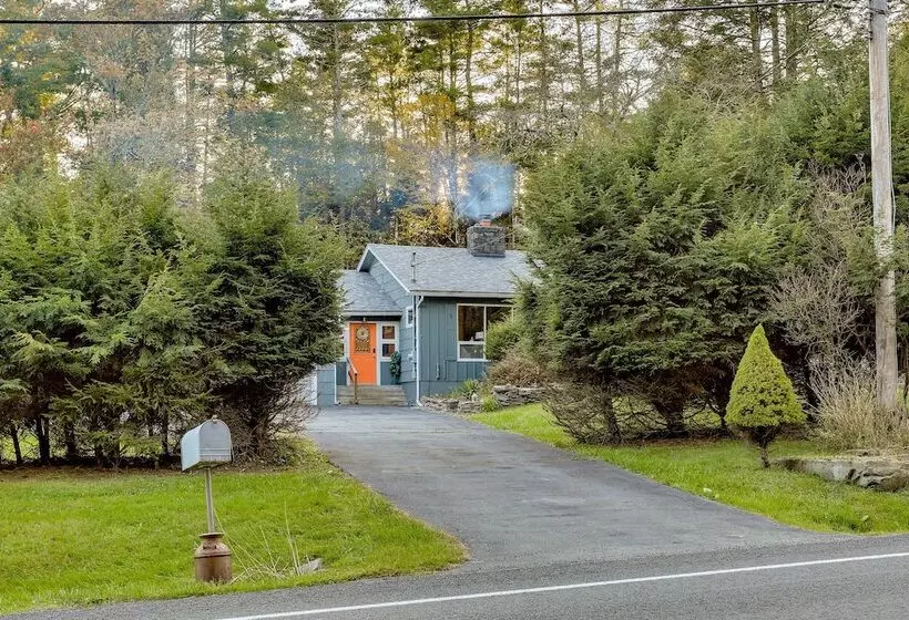 Narrowsburg Home W/ Backyard Near Delaware River!