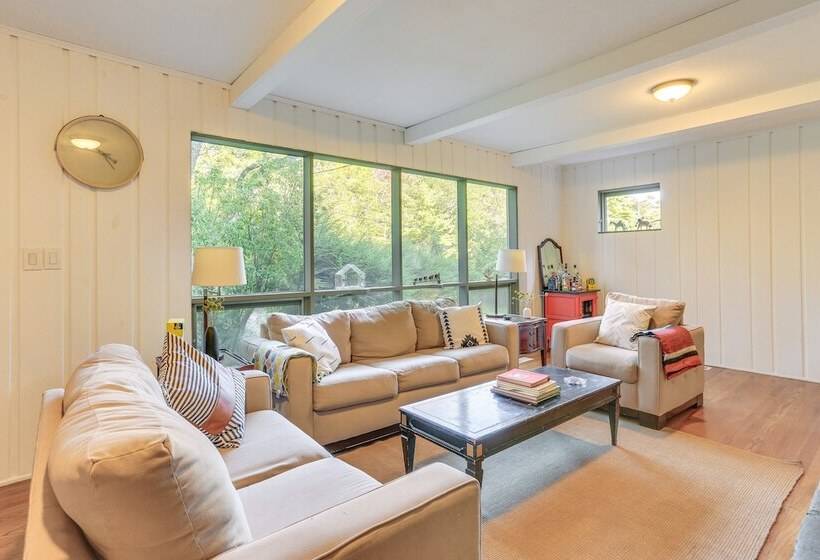 Narrowsburg Home W/ Backyard Near Delaware River!