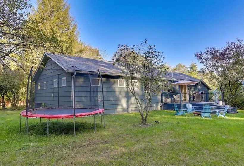Narrowsburg Home W/ Backyard Near Delaware River!