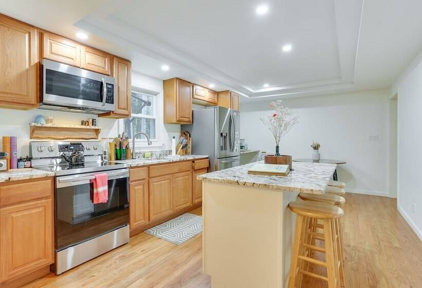 Narrowsburg Home W/ Backyard Near Delaware River!