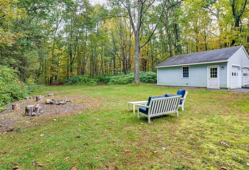 Near Beach: Pet Friendly Getaway W/ Yard