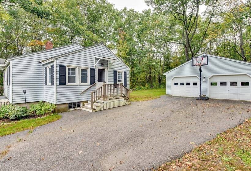 Near Beach: Pet Friendly Getaway W/ Yard