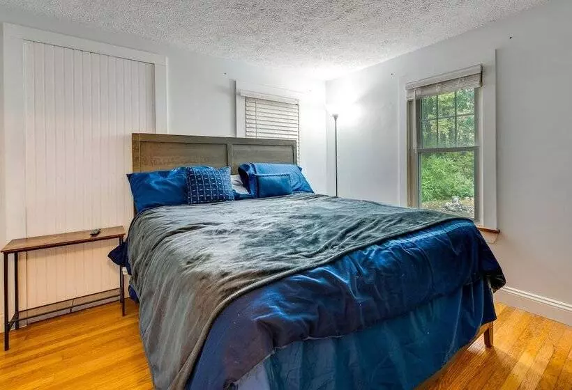 Near Beach: Pet Friendly Getaway W/ Yard