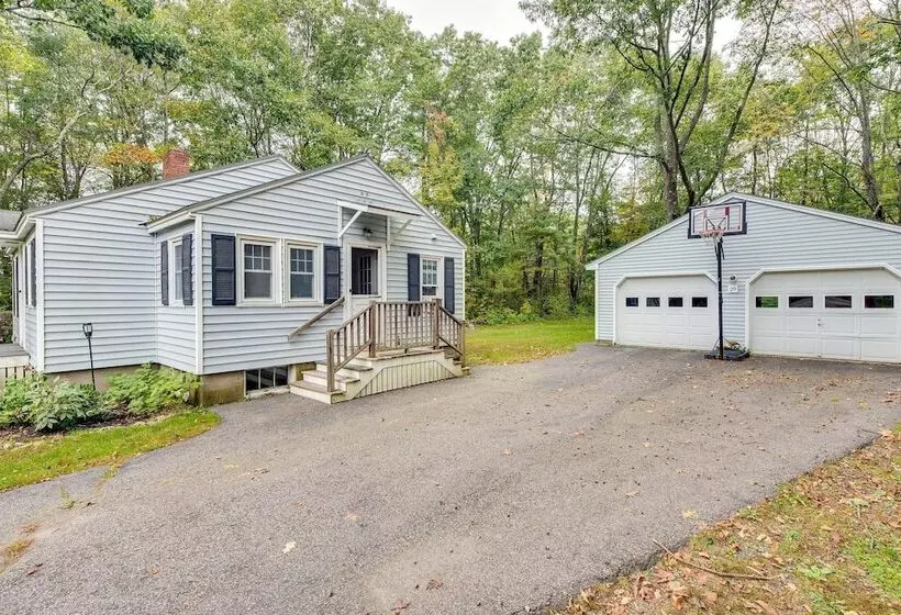 Near Beach: Pet Friendly Getaway W/ Yard