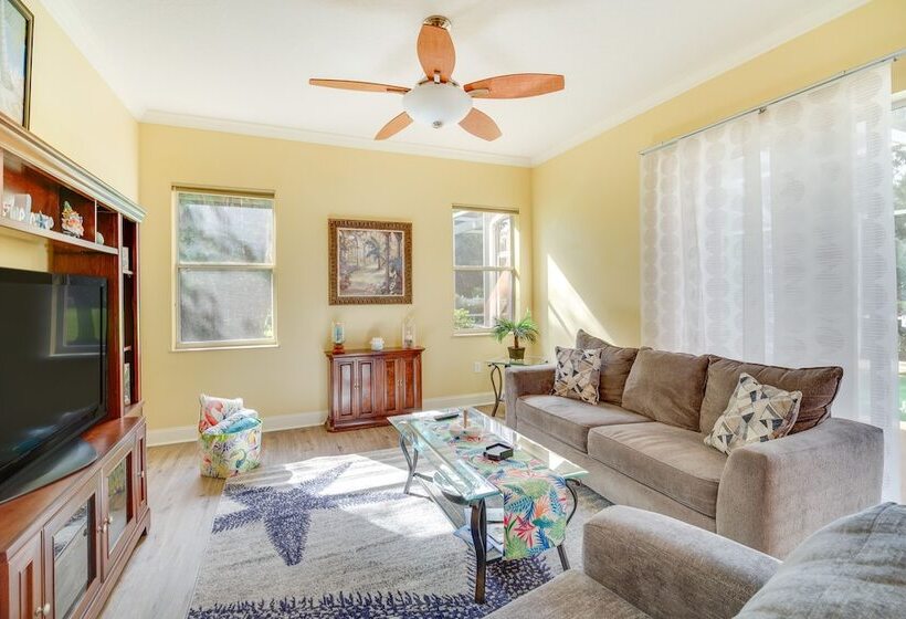 Ranch Style Florida Retreat W/ Pool & Lanai