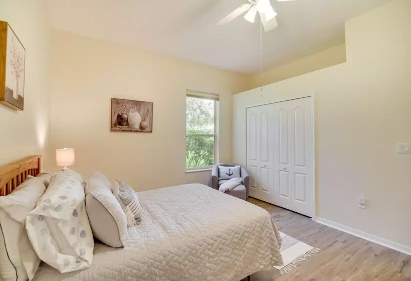 Ranch Style Florida Retreat W/ Pool & Lanai