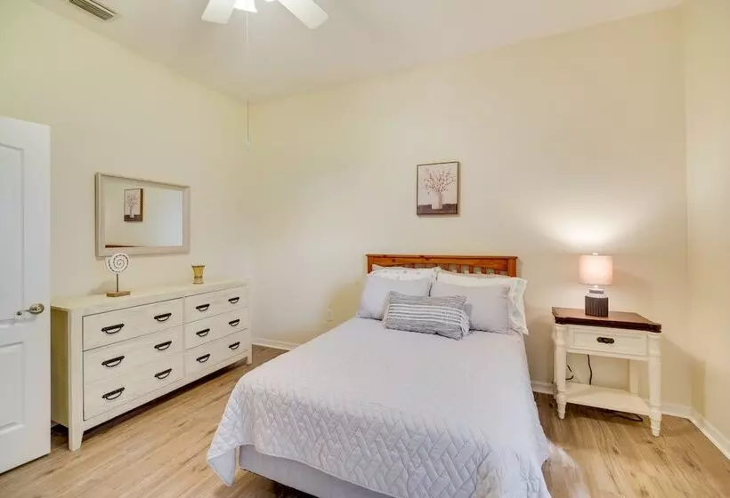 Ranch Style Florida Retreat W/ Pool & Lanai