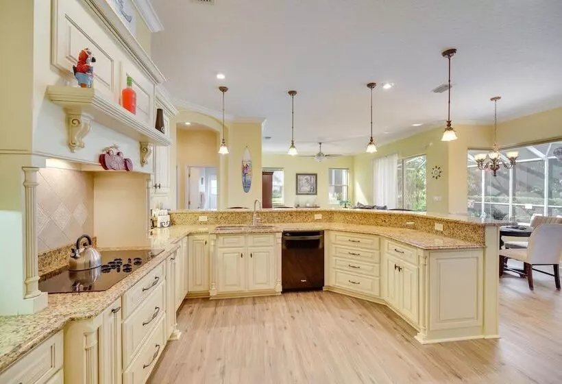 Ranch Style Florida Retreat W/ Pool & Lanai