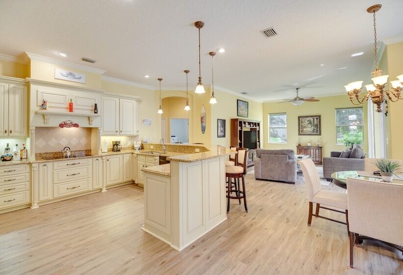 Ranch Style Florida Retreat W/ Pool & Lanai