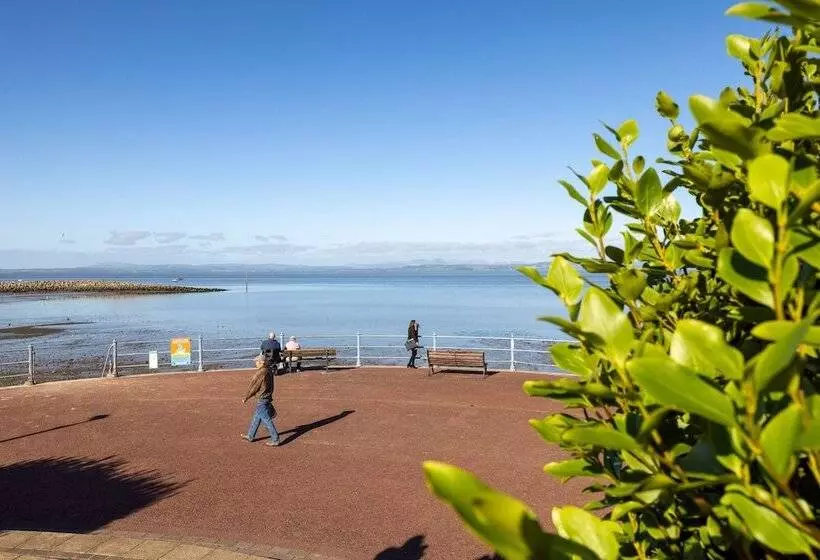 Morecambe Bay Cottage  Hot Tub/ Jacuzzi/sauna
