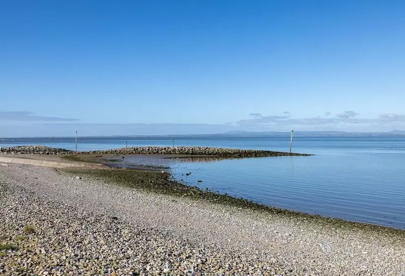 Morecambe Bay Cottage  Hot Tub/ Jacuzzi/sauna