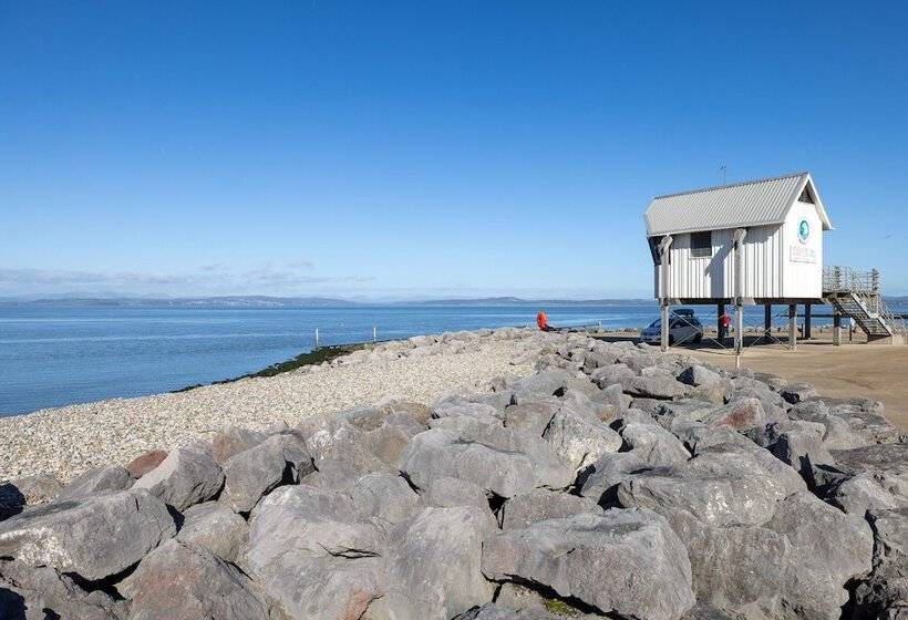 Morecambe Bay Cottage  Hot Tub/ Jacuzzi/sauna