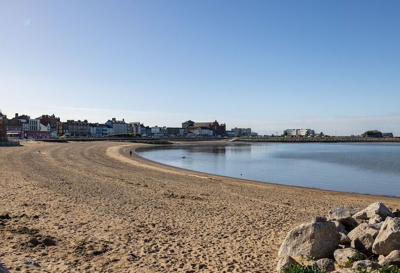 Morecambe Bay Cottage  Hot Tub/ Jacuzzi/sauna