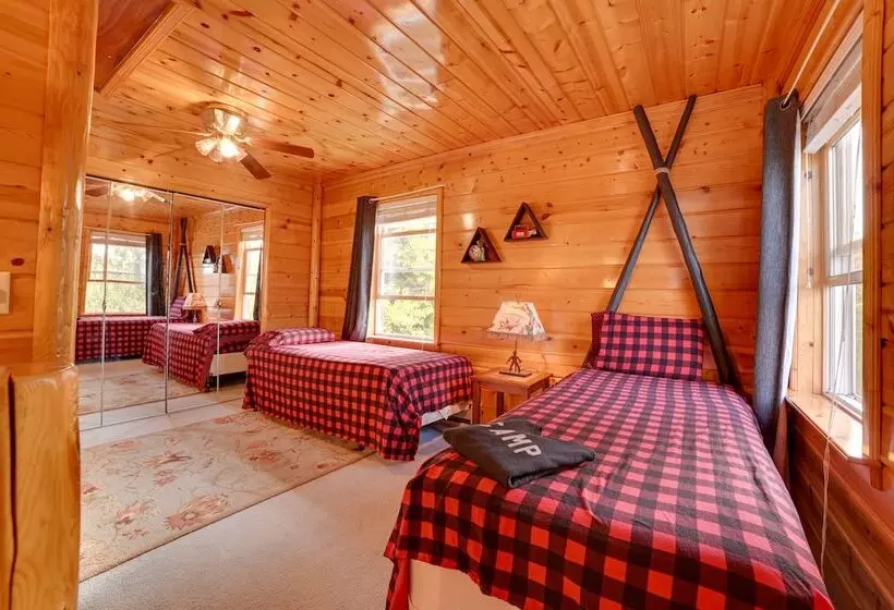 Riverfront Cheboygan Cabin W/ Kayaks & Dock!