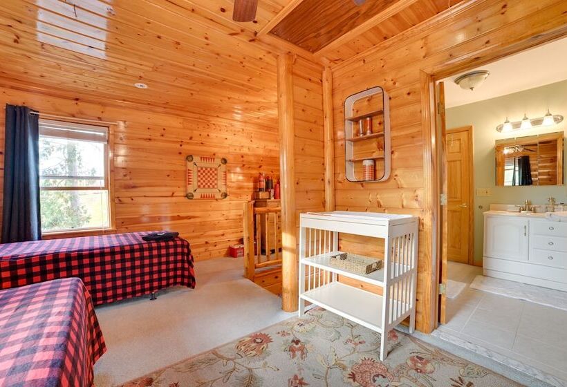 Riverfront Cheboygan Cabin W/ Kayaks & Dock!