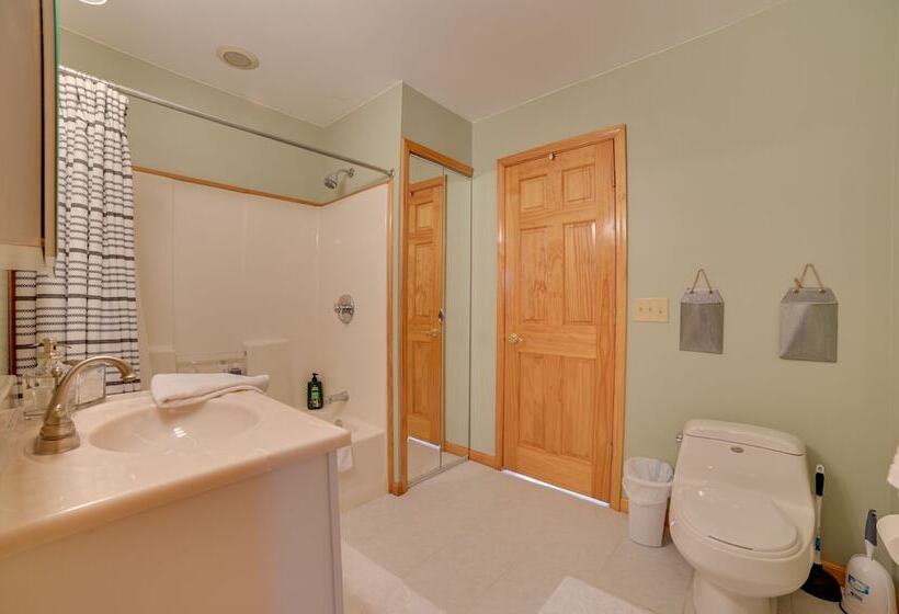 Riverfront Cheboygan Cabin W/ Kayaks & Dock!