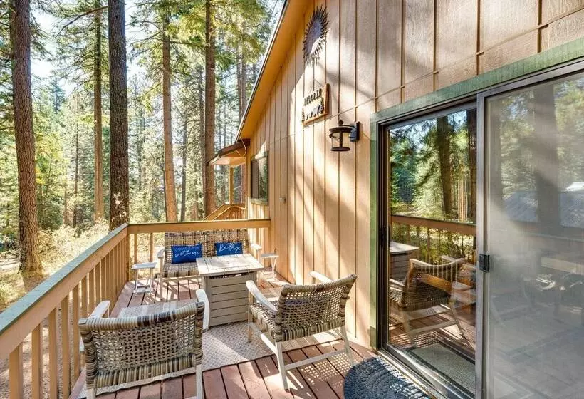 Ronald Cabin W/ Private Deck: Near Cle Elum Lake!
