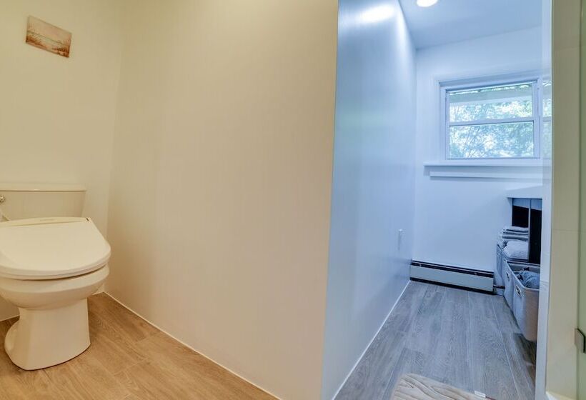 Rustic Bainbridge Retreat W/ Spacious Yard!