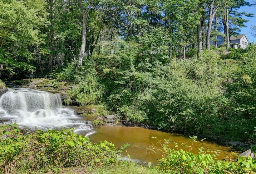 Rustic Bainbridge Retreat W/ Spacious Yard!