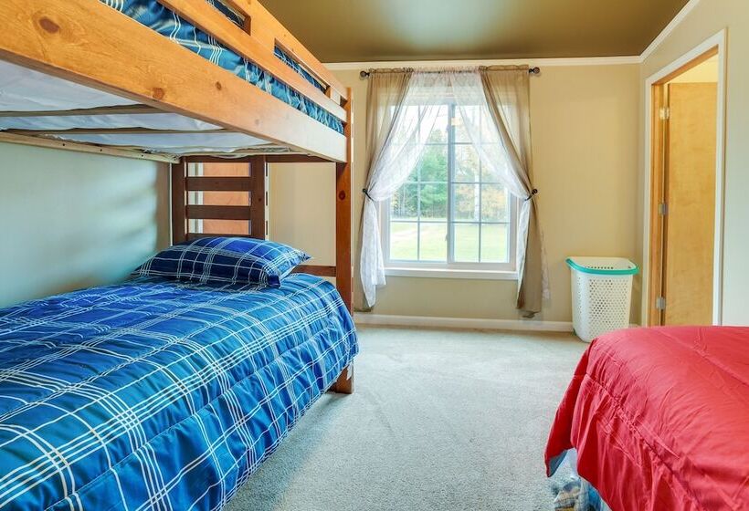 Spacious De Tour Village Home Near Lake Huron!