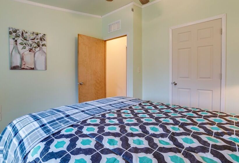 Spacious De Tour Village Home Near Lake Huron!