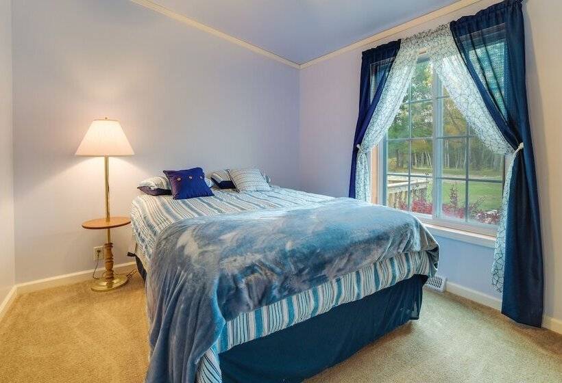 Spacious De Tour Village Home Near Lake Huron!