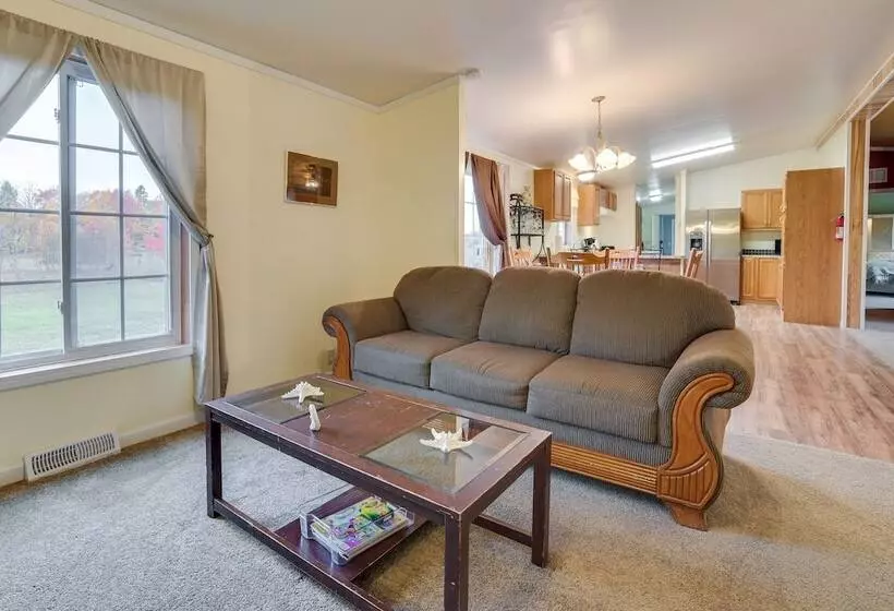 Spacious De Tour Village Home Near Lake Huron!