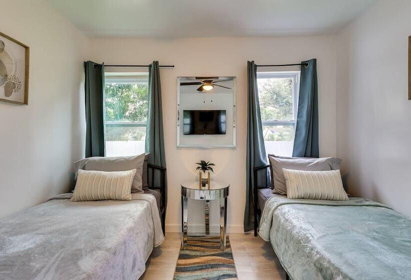 Stylish Miami Home: 2 Mi To Intracoastal Waterway!