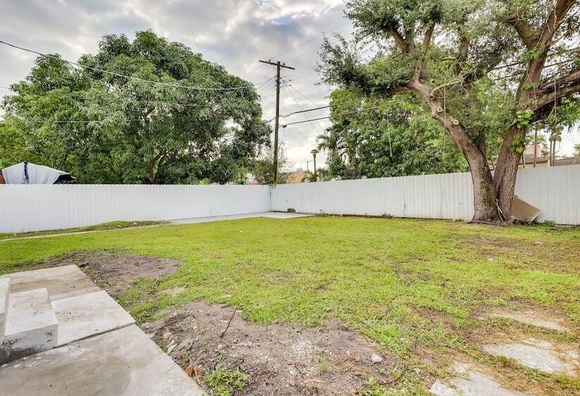 Stylish Miami Home: 2 Mi To Intracoastal Waterway!