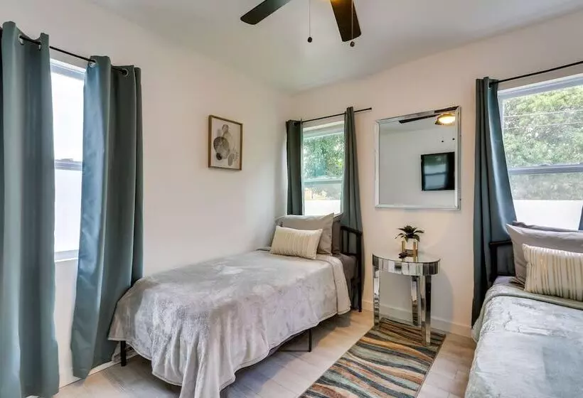 Stylish Miami Home: 2 Mi To Intracoastal Waterway!