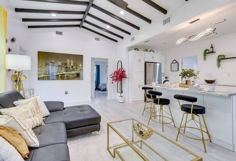 Stylish Miami Home: 2 Mi To Intracoastal Waterway!