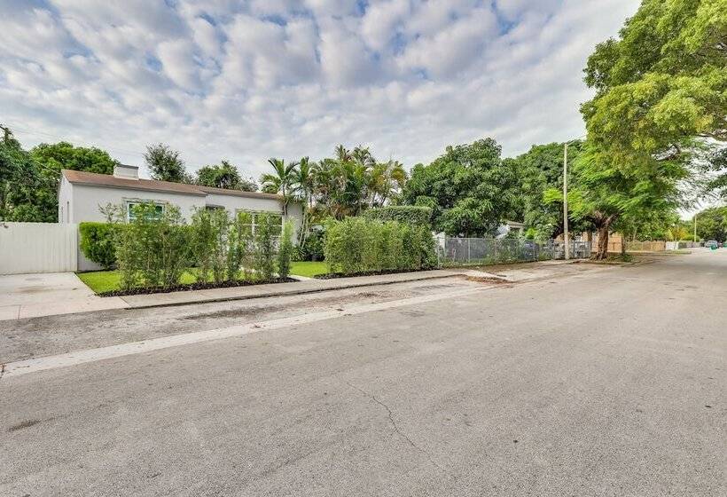 Stylish Miami Home: 2 Mi To Intracoastal Waterway!