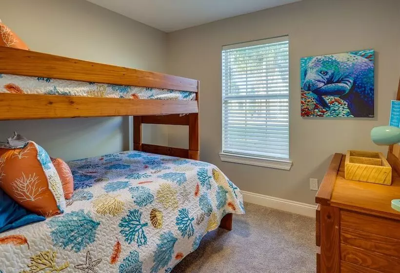 Family Friendly Pcb Vacation Rental, Walk To Beach